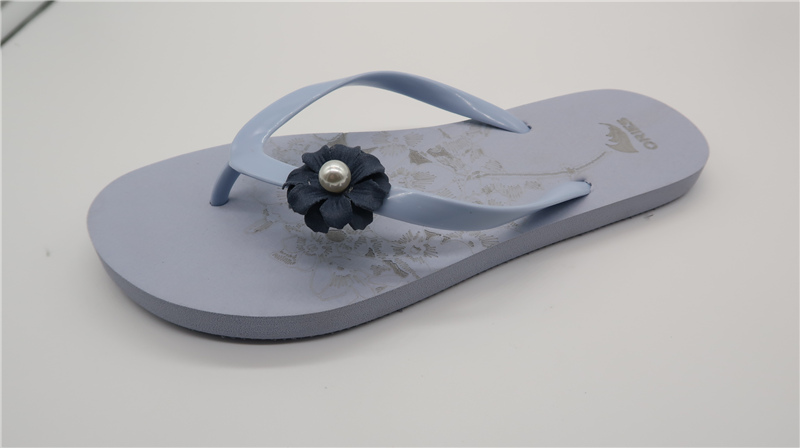 AH-9P108 Fashionable Pattern Design PE Women's Beach Flip Flops With Flower Ornament