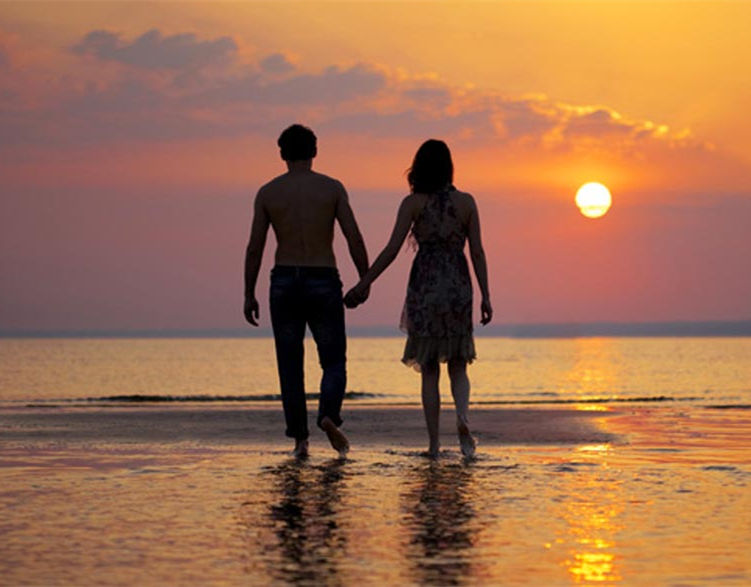 4 Ways To Have A Romantic Beach Valentine's Day
